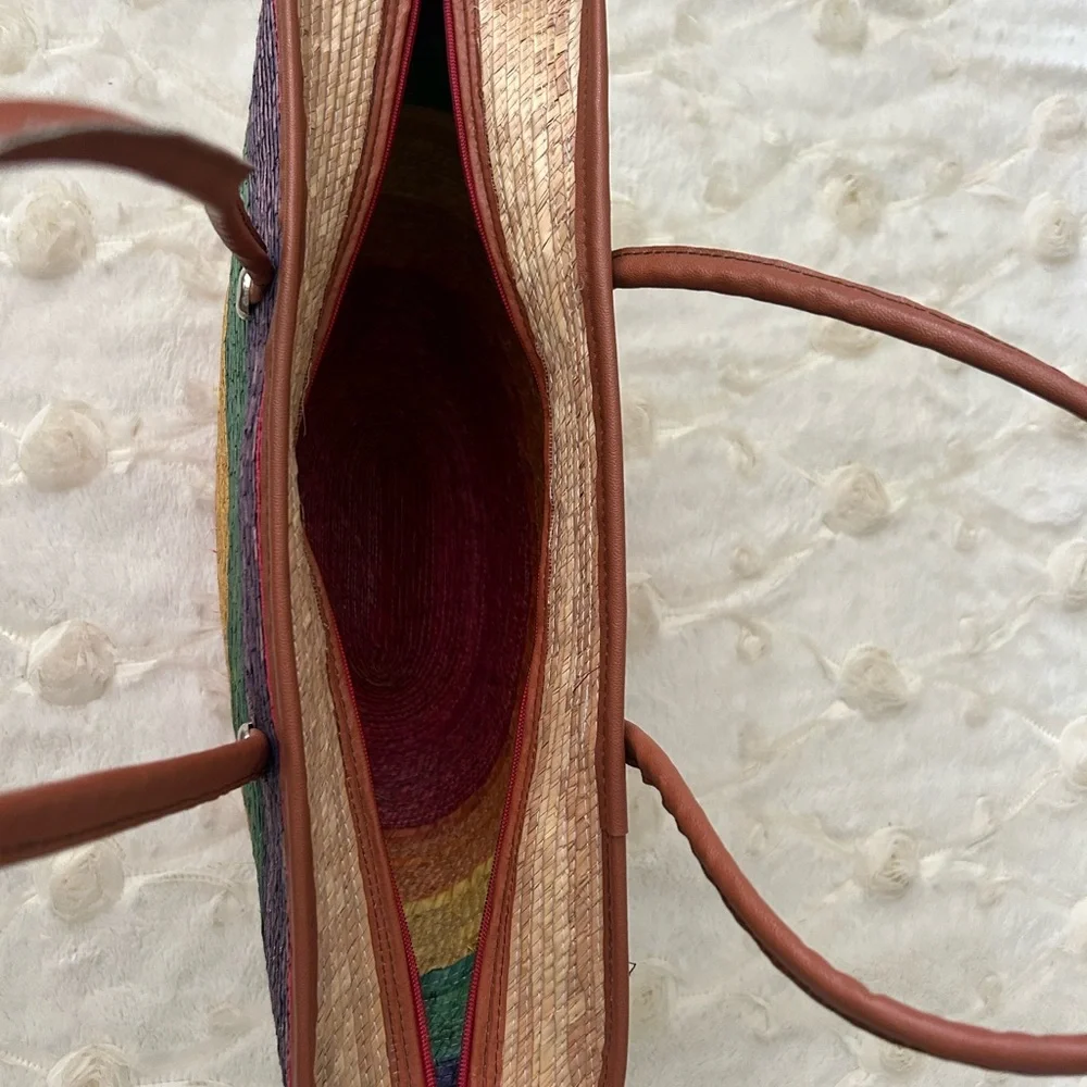 🌈 Woven Multicolor Rainbow Pride Straw Tote Bag with Brown Trim Gay Lesbian - Picture 3 of 3